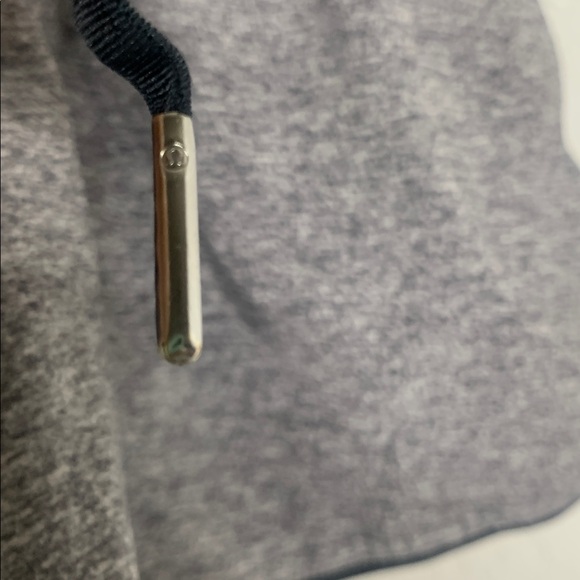 Lululemon athletica reversible running shorts 4 - Picture 9 of 9